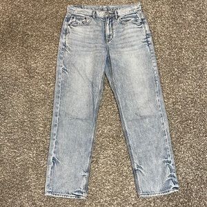 American Eagle 90s Boyfriend Jeans